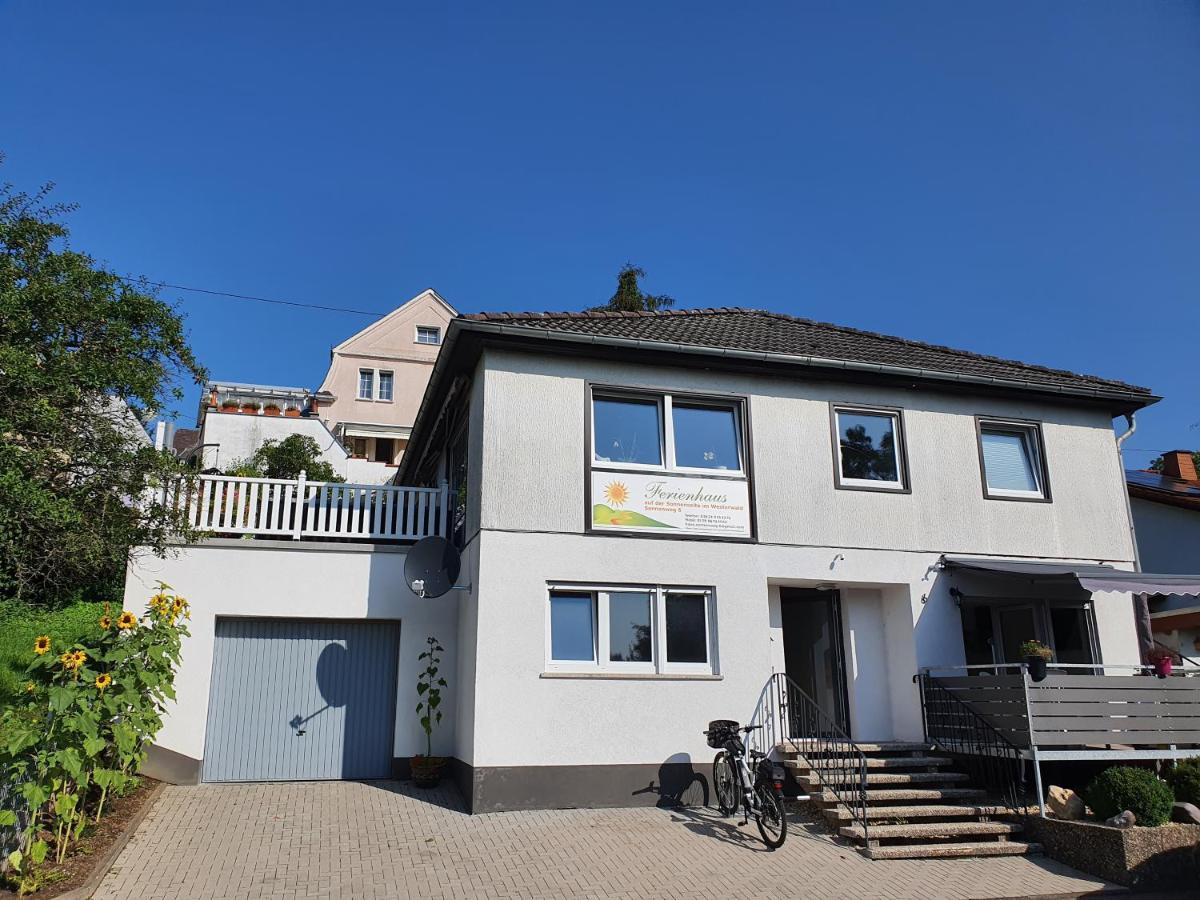Haus Sonnenweg 6 Auf Der Sonnenseite Im Westerwald ヘール・グレンツハウゼン エクステリア 写真
